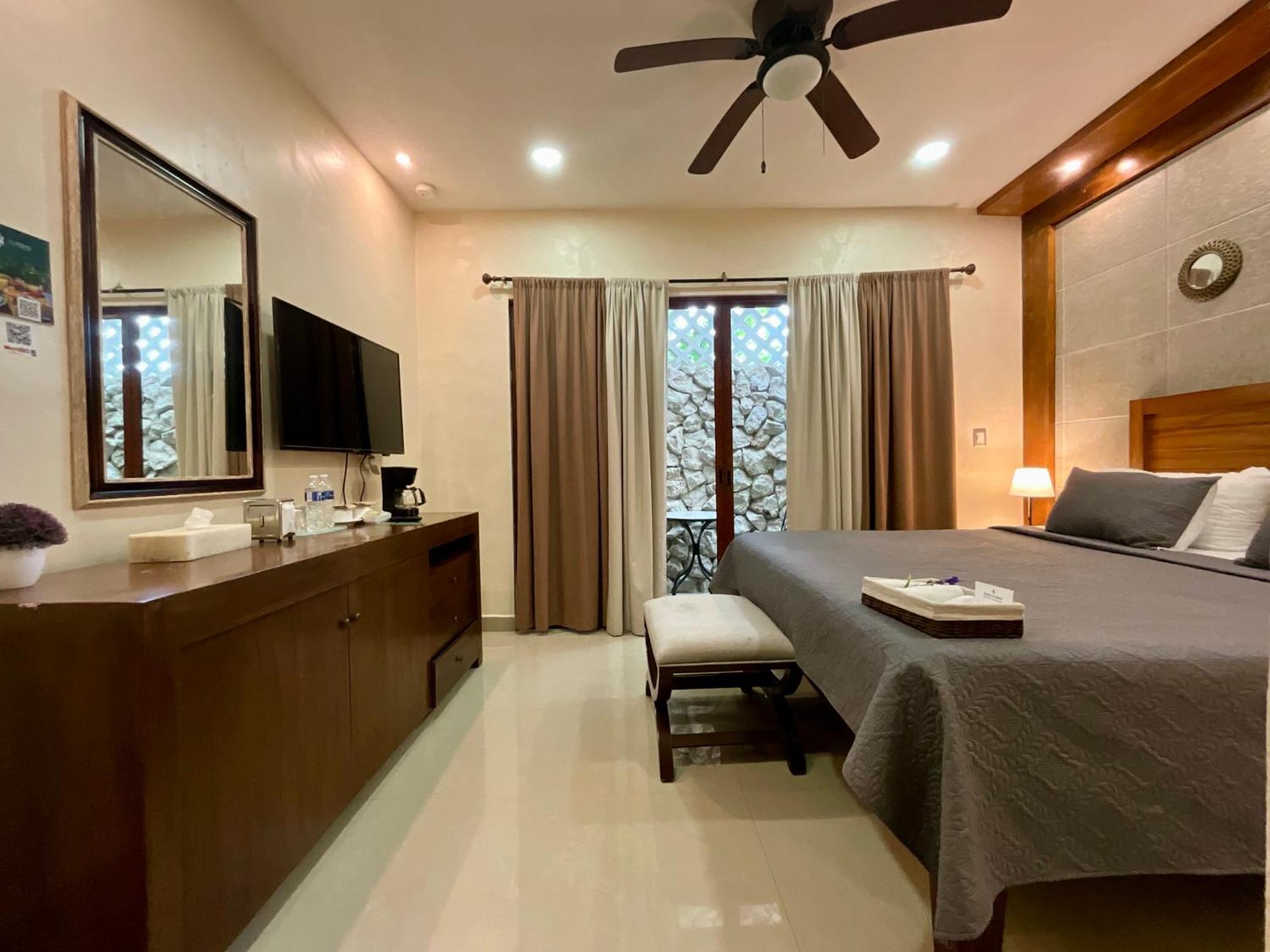 El Zaguan Colonial By Guruhotel バリャドリッド エクステリア 写真