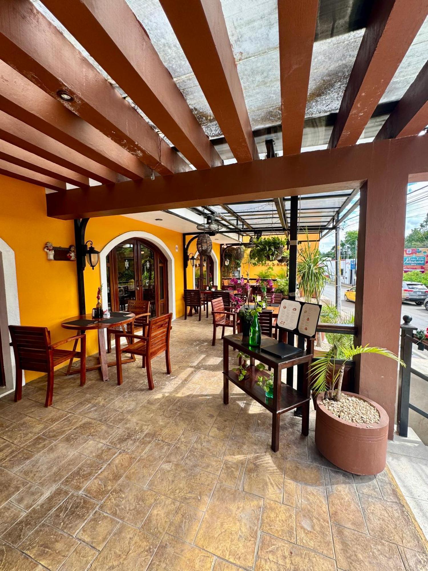 El Zaguan Colonial By Guruhotel バリャドリッド エクステリア 写真
