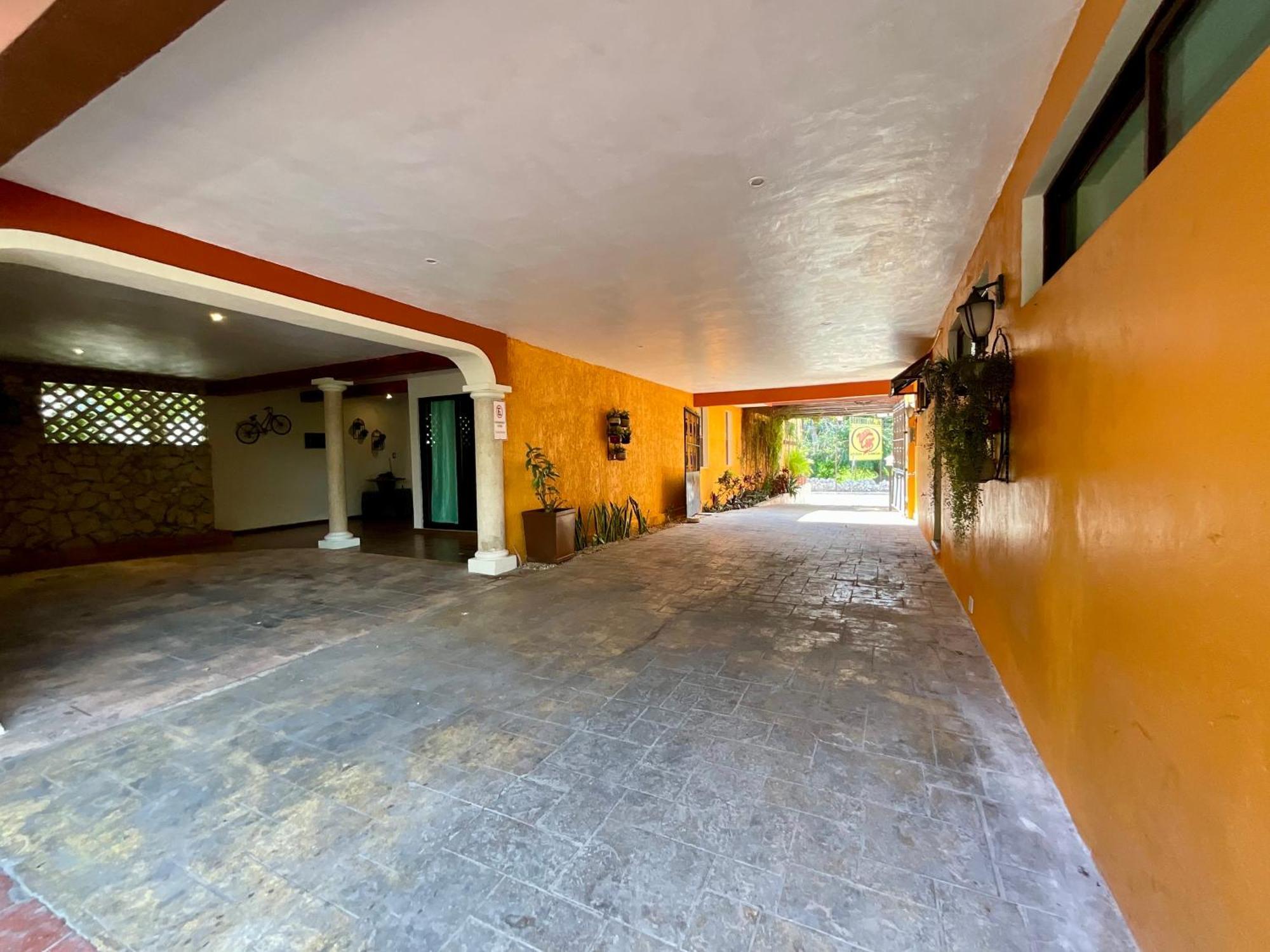 El Zaguan Colonial By Guruhotel バリャドリッド エクステリア 写真