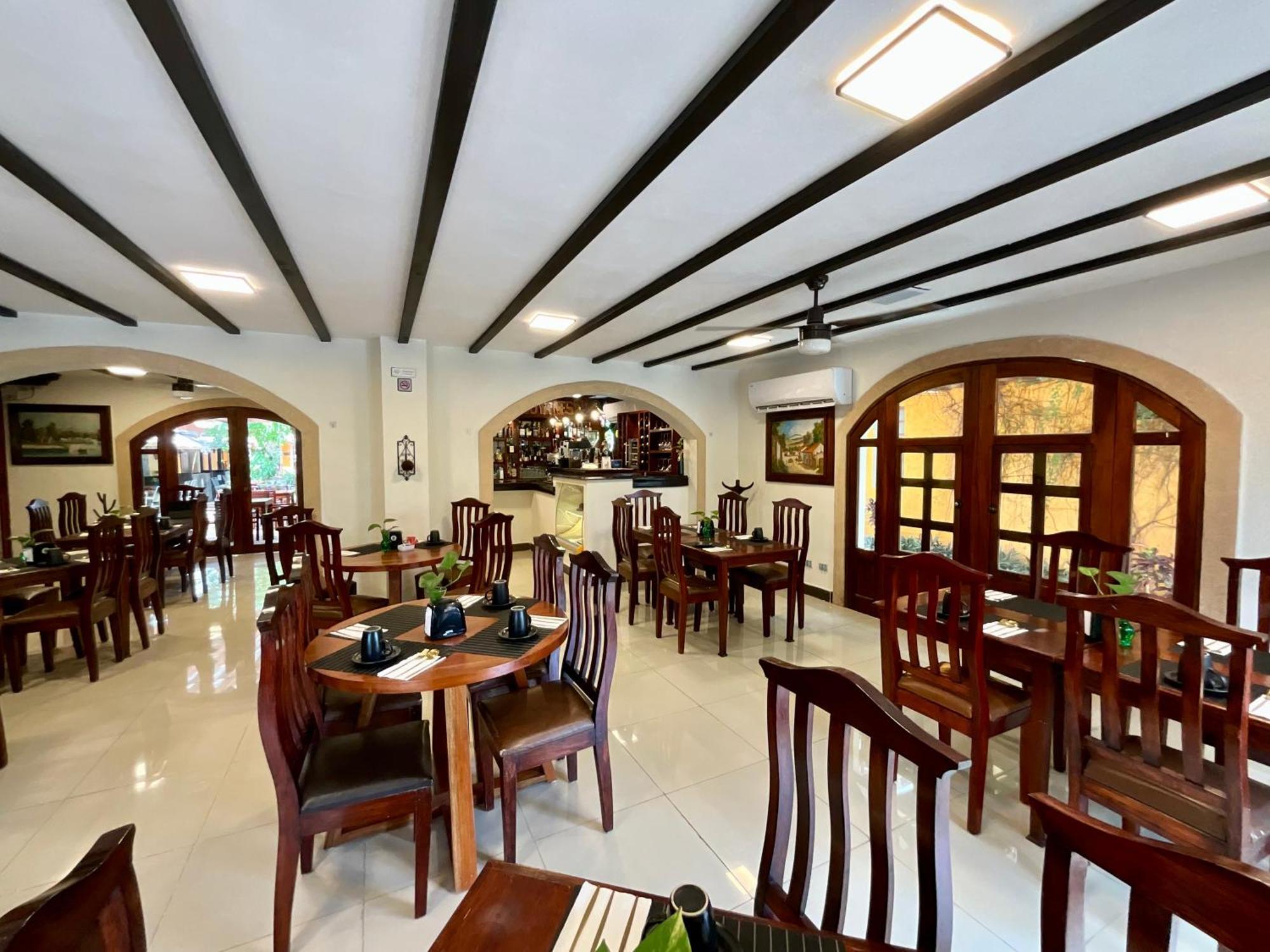 El Zaguan Colonial By Guruhotel バリャドリッド エクステリア 写真